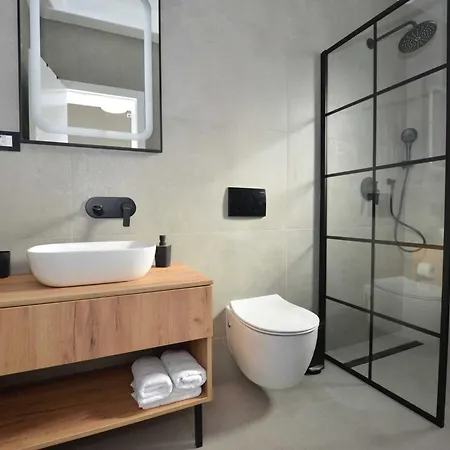 Refined And Inviting In - Four Bedroom With Pool וילה קאנפאנאר