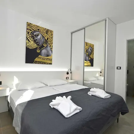 Refined And Inviting In - Four Bedroom With Pool וילה קאנפאנאר