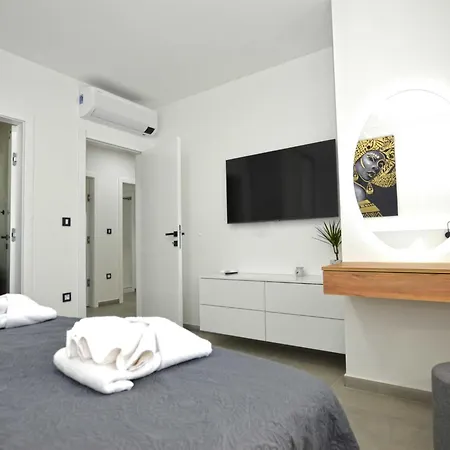 וילה Refined And Inviting In - Four Bedroom With Pool *