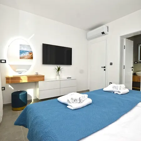 וילה Refined And Inviting In - Four Bedroom With Pool קאנפאנאר